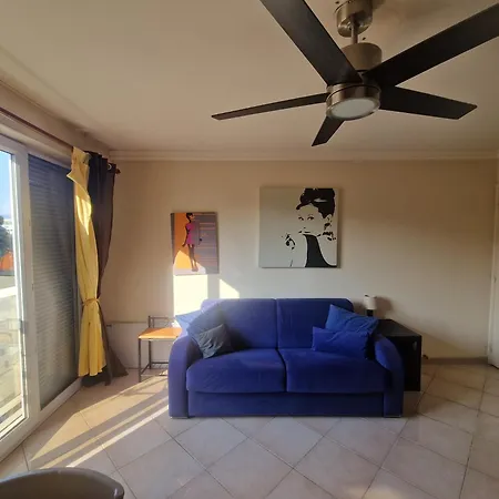 Renoir Seaside Apartment Nice