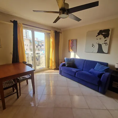 Renoir Seaside Apartment
