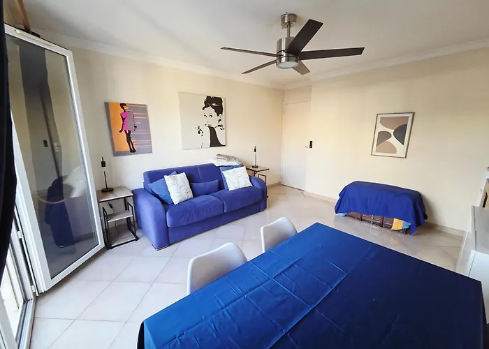 Renoir Seaside شقة نيس
